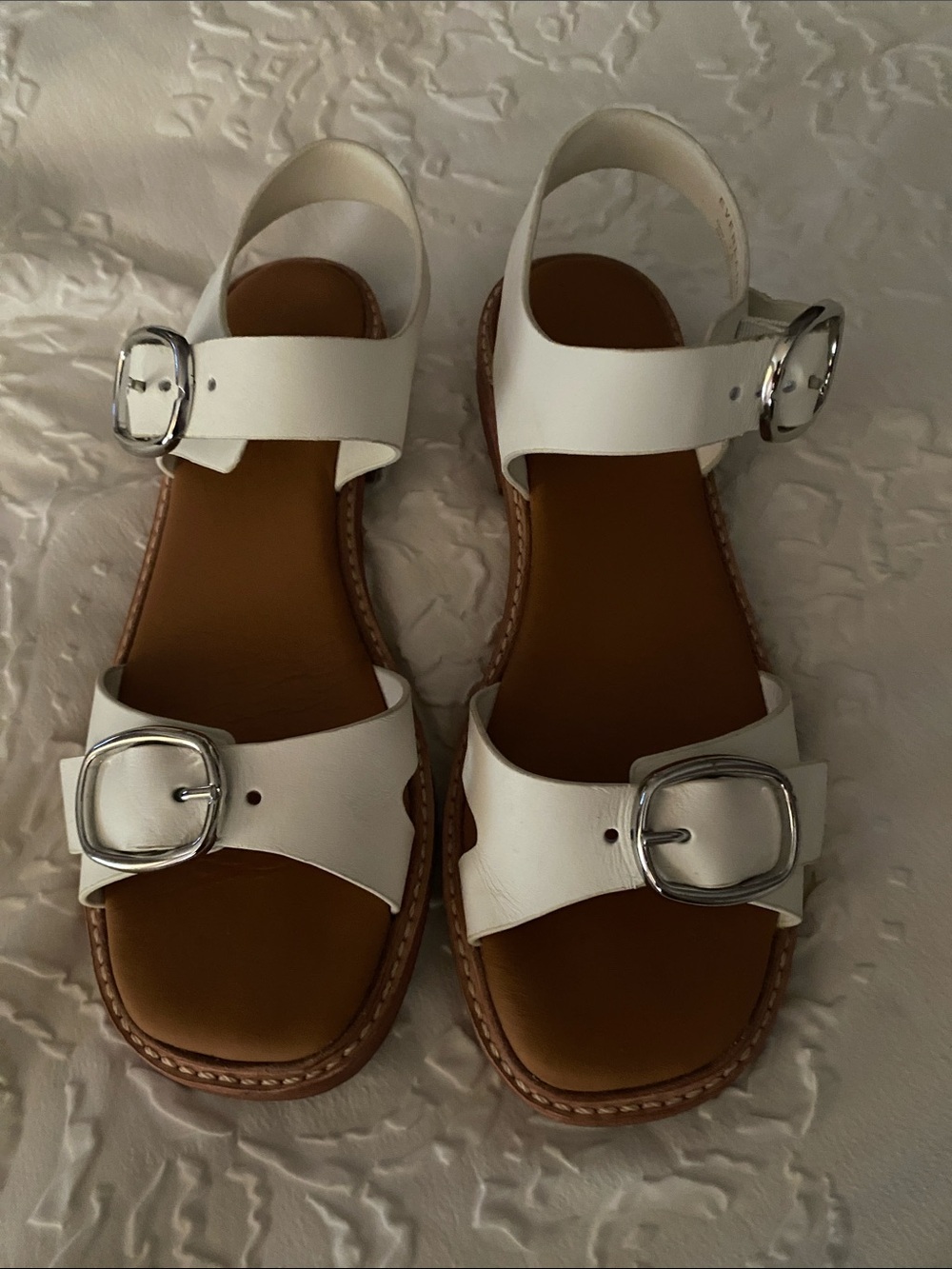 Classic Leather Everlane buckle sandal